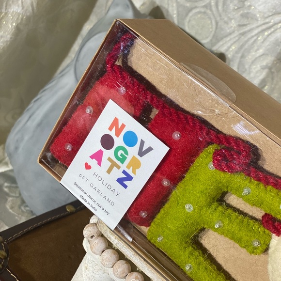 ⚡️Novogratz "MERRY CHRISTMAS" Garland - Picture 4 of 5